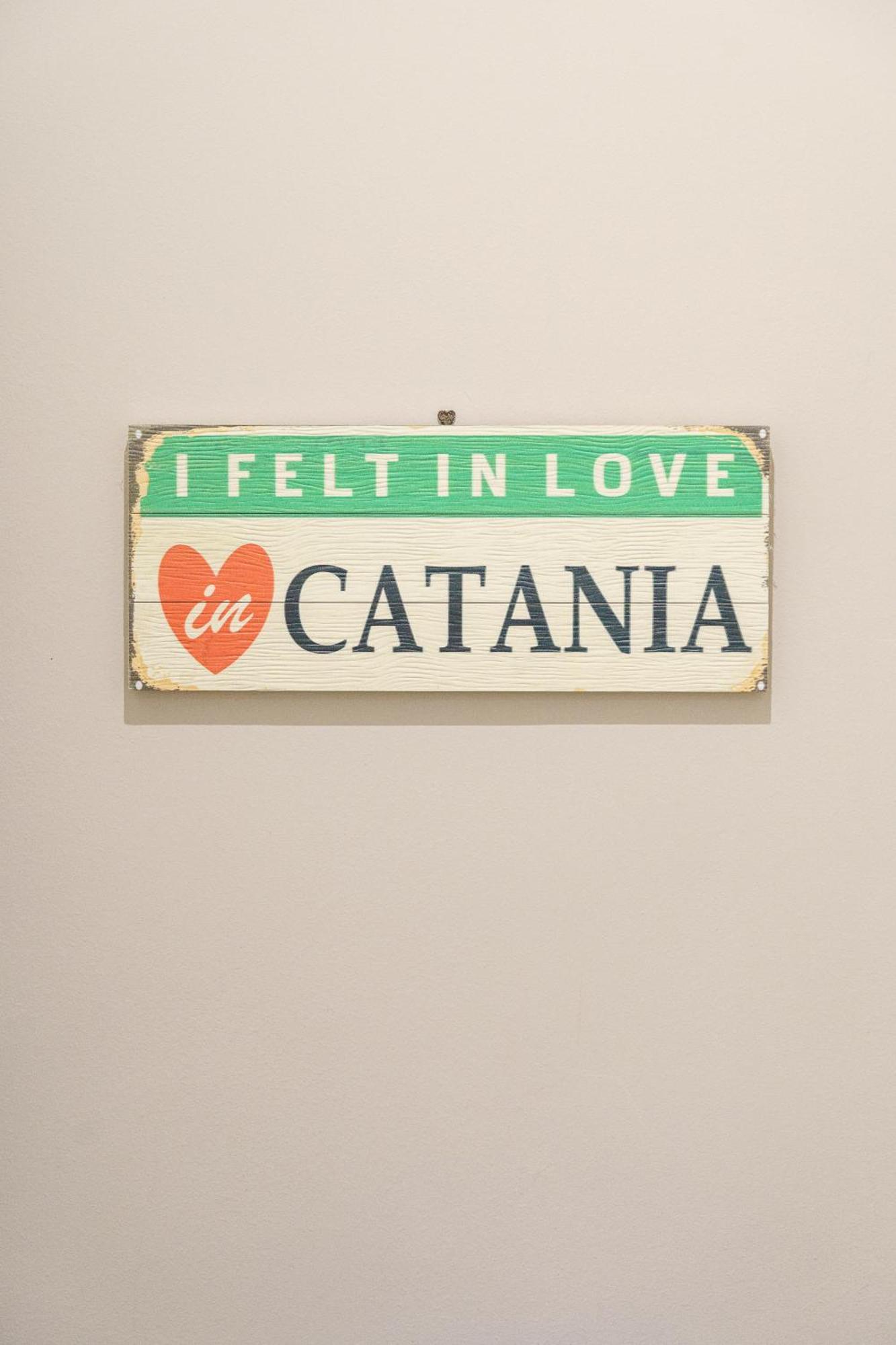 Felt In Love In Catania Bagian luar foto